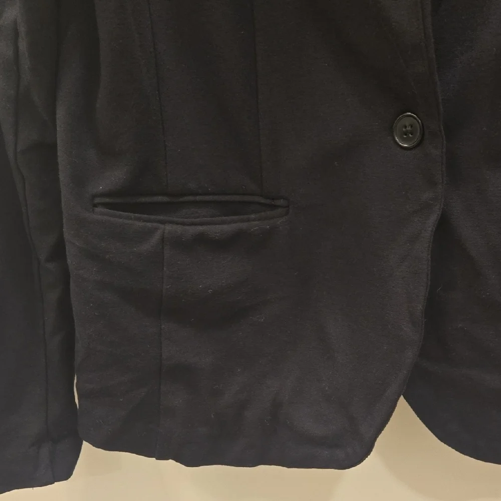 Classic Black Blazer by F&F - Picture 4 of 10